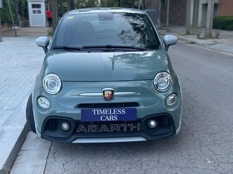 
								ABARTH 500 1.4 16v TJet 695 70 Anivers. full									