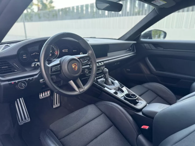 
								PORSCHE 911 GT3 Touring Pack full									