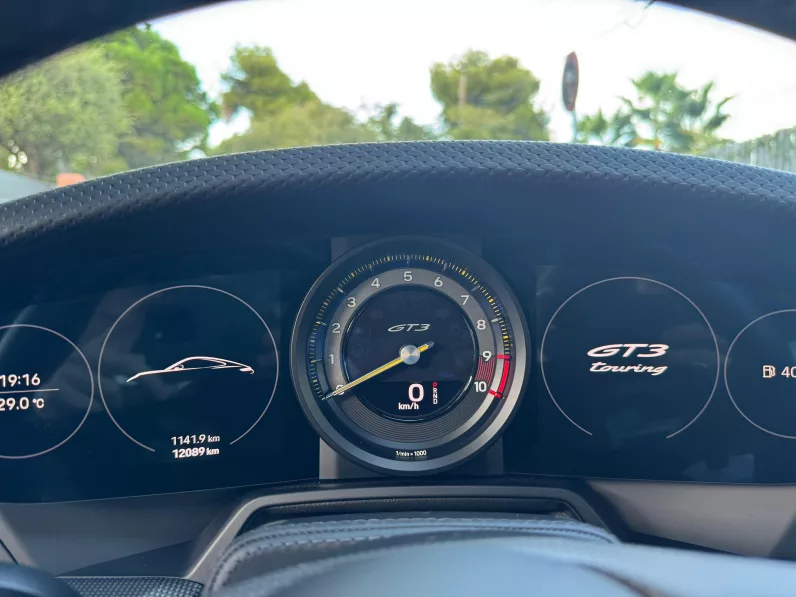 
								PORSCHE 911 GT3 Touring Pack full									