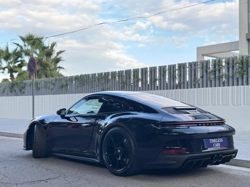 
								PORSCHE 911 GT3 Touring Pack full									