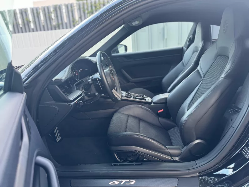 
								PORSCHE 911 GT3 Touring Pack full									