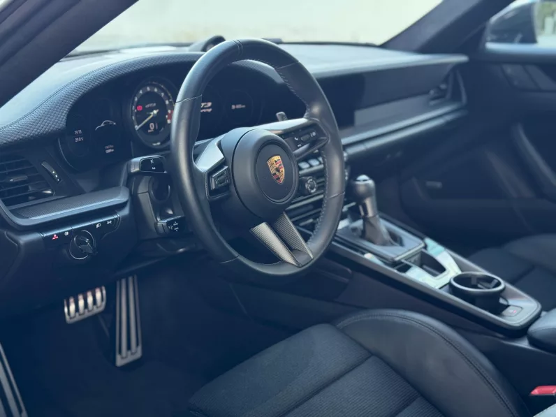 
								PORSCHE 911 GT3 Touring Pack full									