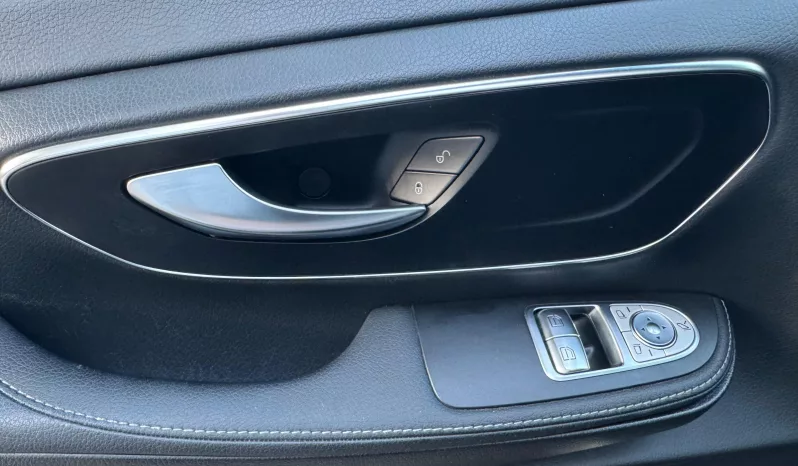 
								Mercedes V300D AMG full									