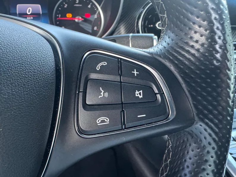 
								Mercedes V300D AMG full									