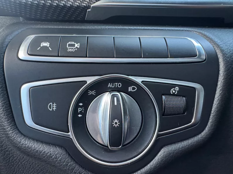 
								Mercedes V300D AMG full									