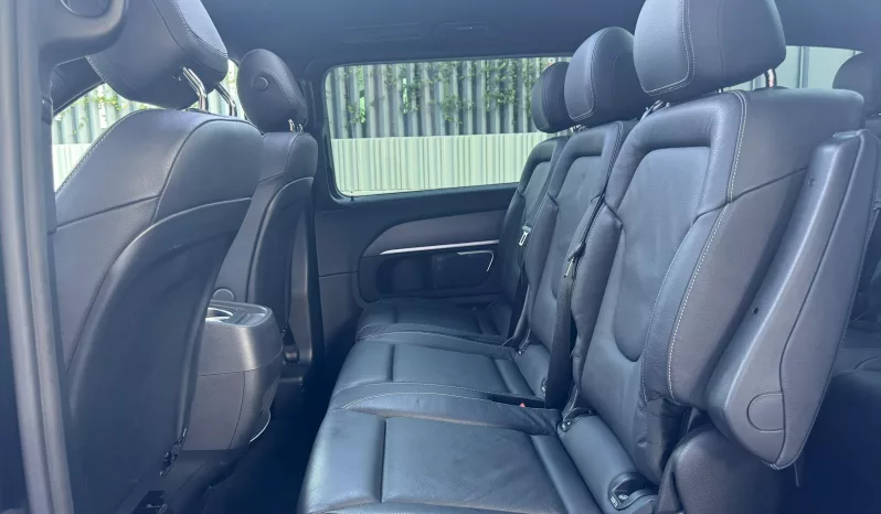 
								Mercedes V300D AMG full									