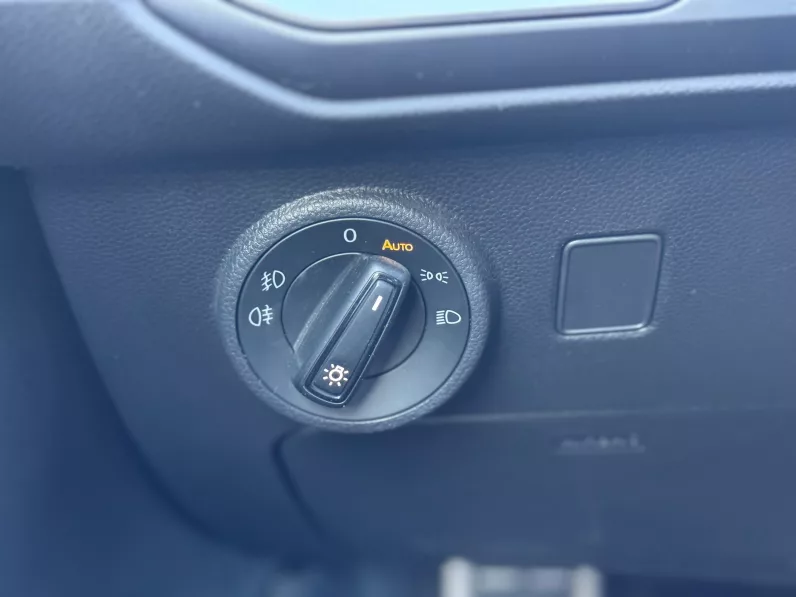 
								CUPRA ATECA 2.0TSI 300 4DRIVE full									