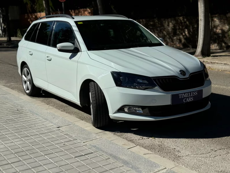 
								SKODA FABIA COMBI 1.2TSI 110 STYLE full									