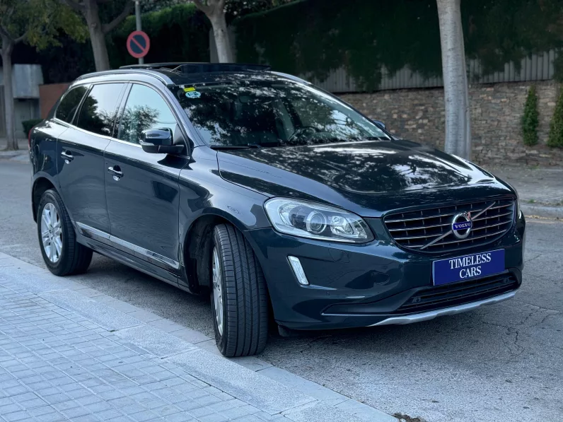 
								Volvo XC60 D4 AWD Summum full									
