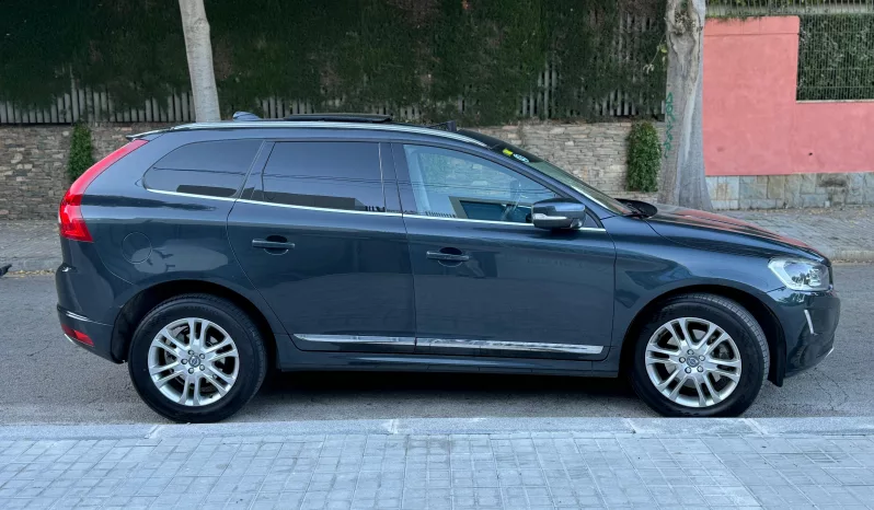 
								Volvo XC60 D4 AWD Summum full									