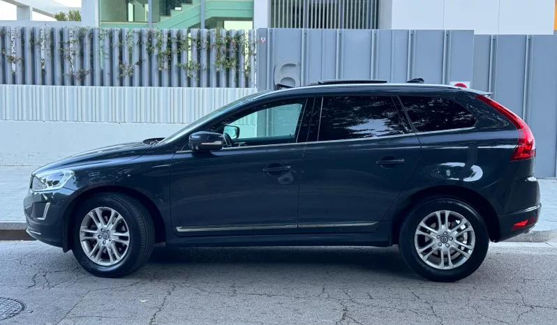 
								Volvo XC60 D4 AWD Summum full									