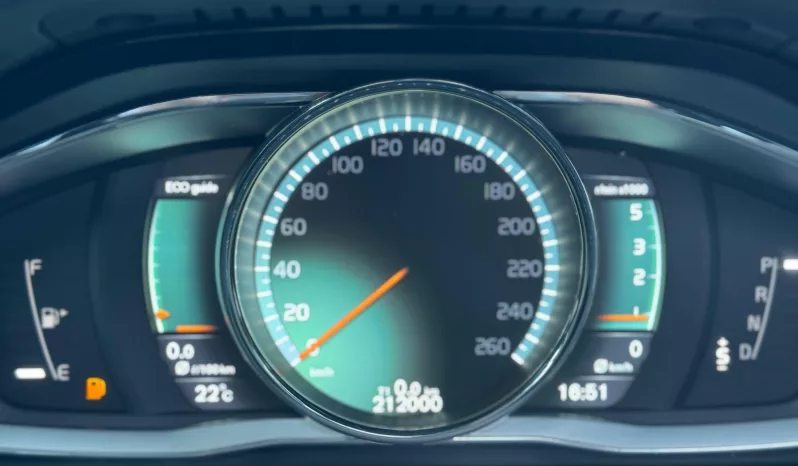 
								Volvo XC60 D4 AWD Summum full									