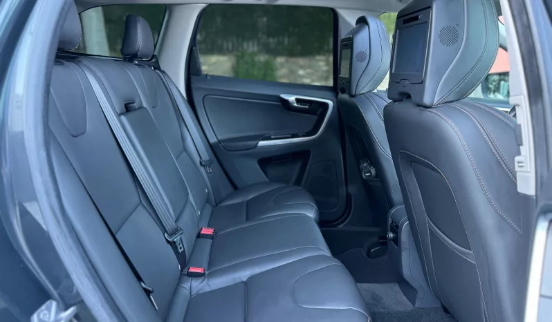 
								Volvo XC60 D4 AWD Summum full									