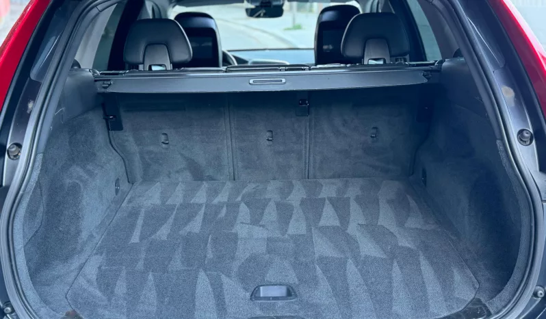 
								Volvo XC60 D4 AWD Summum full									