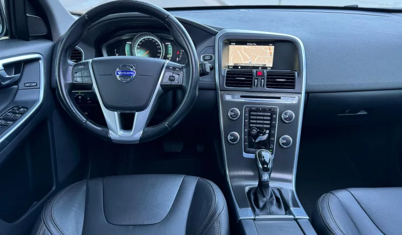 
								Volvo XC60 D4 AWD Summum full									