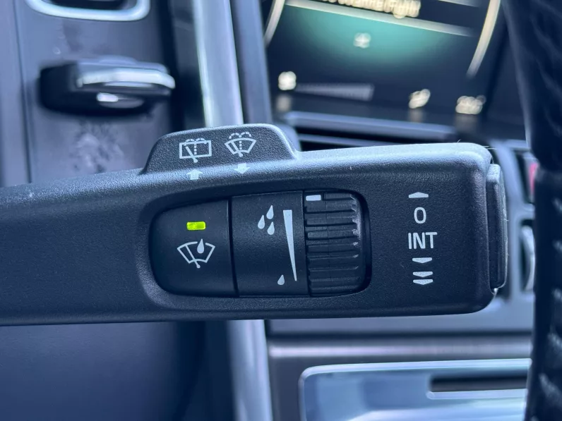 
								Volvo XC60 D4 AWD Summum full									