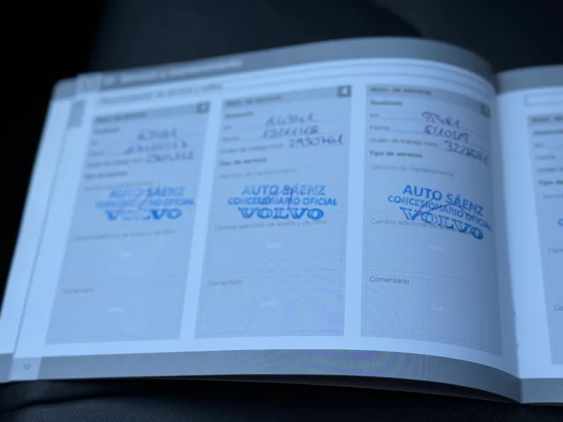 
								Volvo XC60 D4 AWD Summum full									