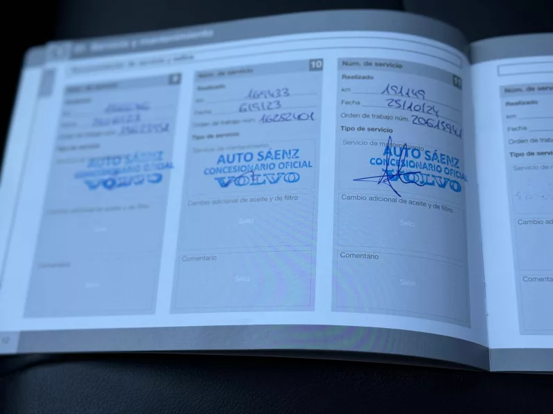 
								Volvo XC60 D4 AWD Summum full									