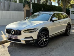 Volvo V90CC D5 AWD Auto