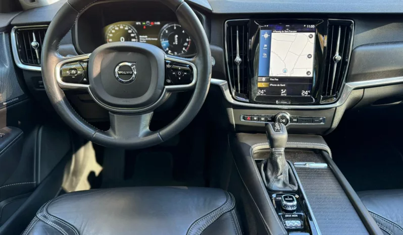 
								Volvo V90CC D5 AWD Auto full									