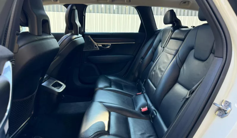 
								Volvo V90CC D5 AWD Auto full									