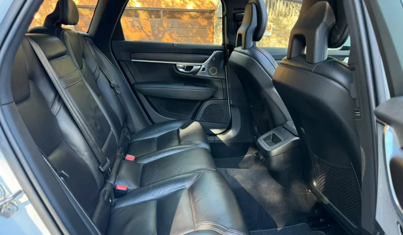 
								Volvo V90CC D5 AWD Auto full									