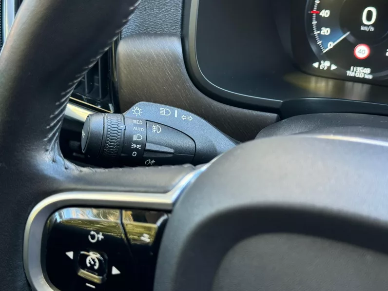 
								Volvo V90CC D5 AWD Auto full									