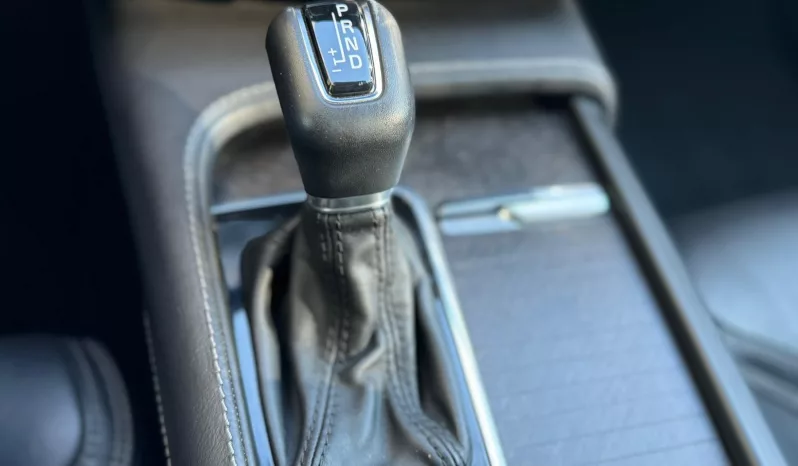 
								Volvo V90CC D5 AWD Auto full									