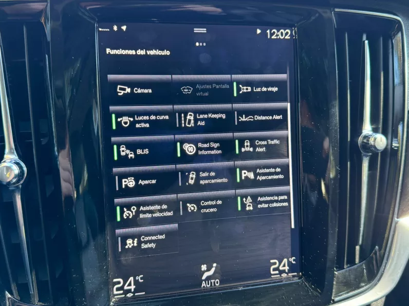 
								Volvo V90CC D5 AWD Auto full									