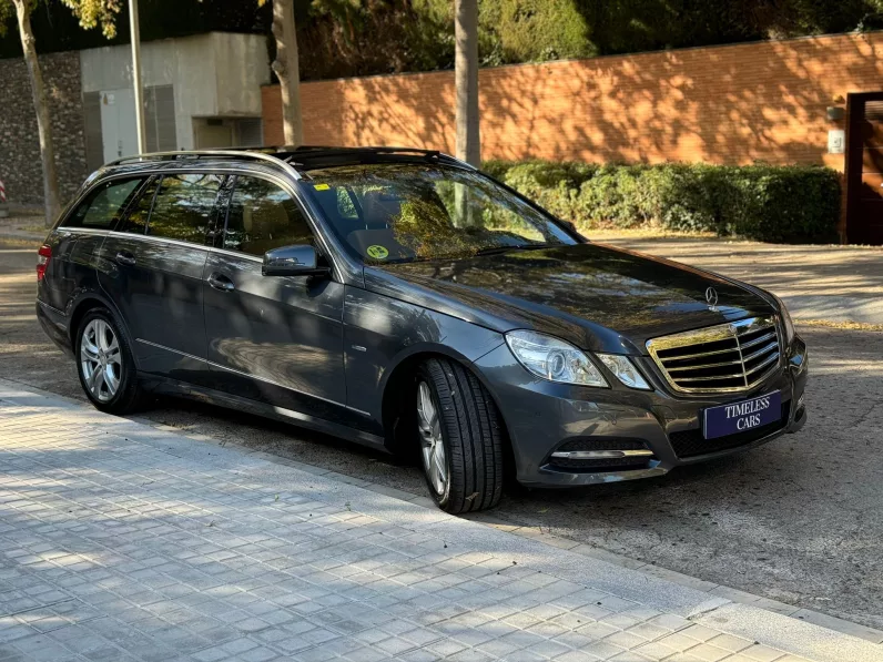 
								MERCEDES E300 CDI AVANTGARDE ESTATE full									