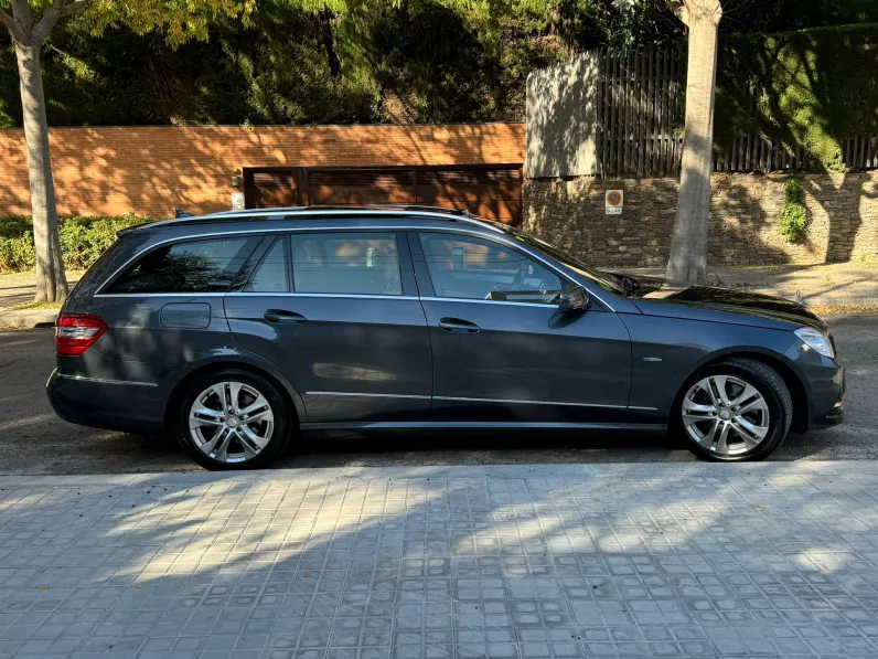 
								MERCEDES E300 CDI AVANTGARDE ESTATE full									