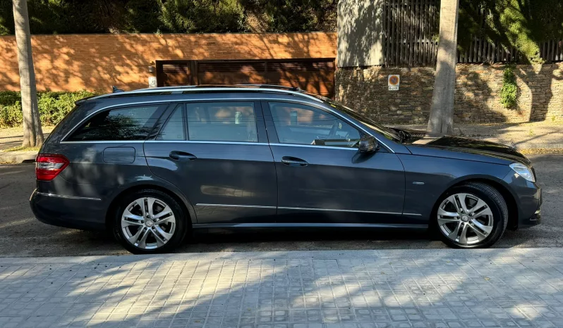 
								MERCEDES E300 CDI AVANTGARDE ESTATE full									