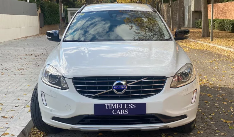 
								VOLVO XC60 D4 AWD AUT. MOMENTUM full									