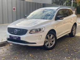 VOLVO XC60 D4 AWD AUT. MOMENTUM