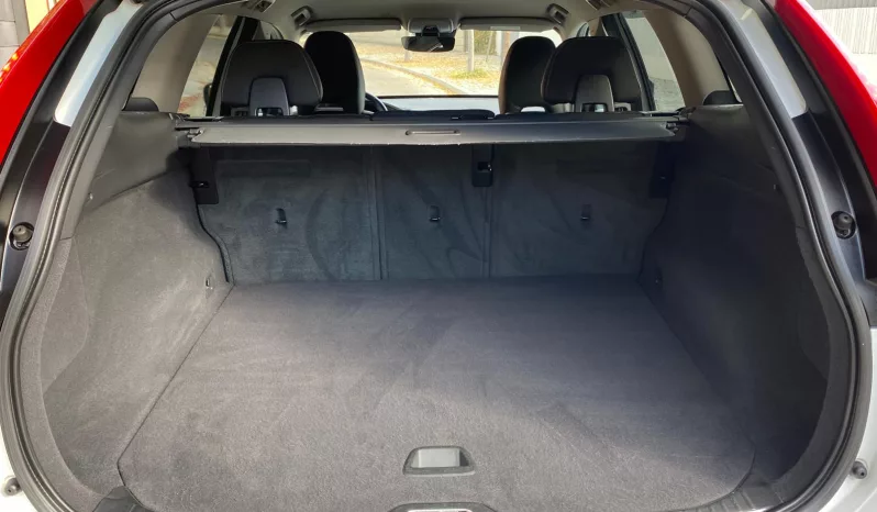 
								VOLVO XC60 D4 AWD AUT. MOMENTUM full									