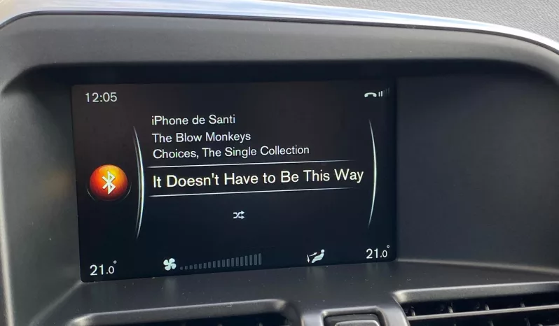 
								VOLVO XC60 D4 AWD AUT. MOMENTUM full									