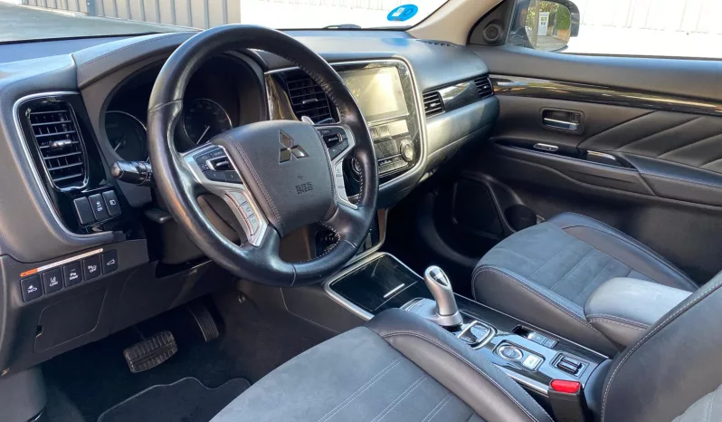 
								MITSUBISHI OUTLANDER PHEV KAITEKI full									