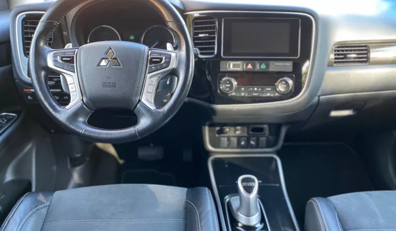 
								MITSUBISHI OUTLANDER PHEV KAITEKI full									