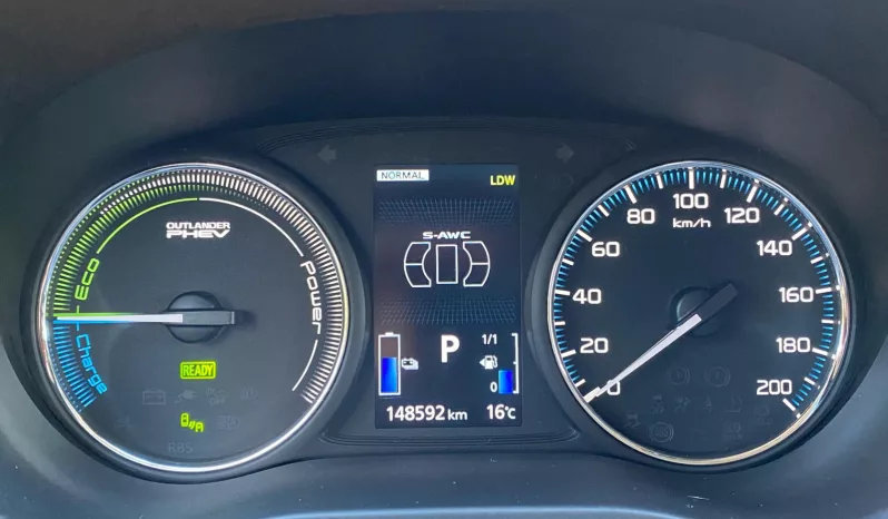 
								MITSUBISHI OUTLANDER PHEV KAITEKI full									