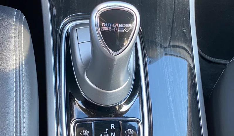 
								MITSUBISHI OUTLANDER PHEV KAITEKI full									