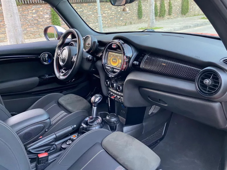 
								MINI John Cooper Works full									