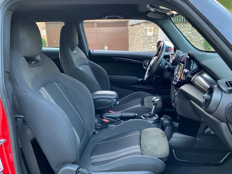 
								MINI John Cooper Works full									