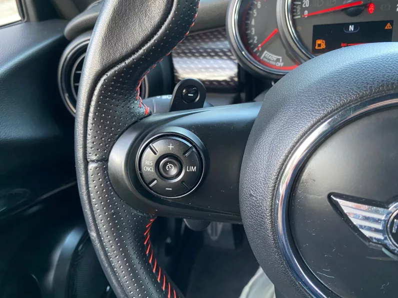 
								MINI John Cooper Works full									