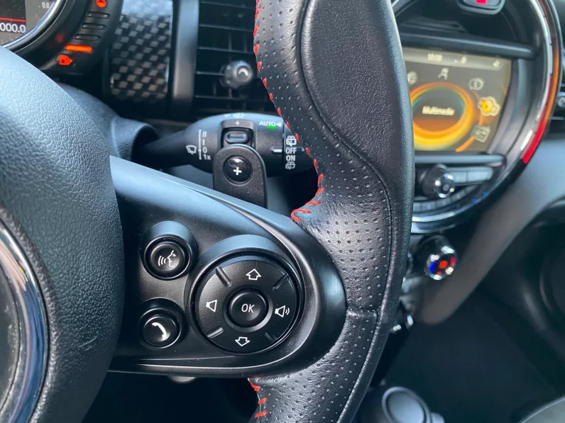 
								MINI John Cooper Works full									