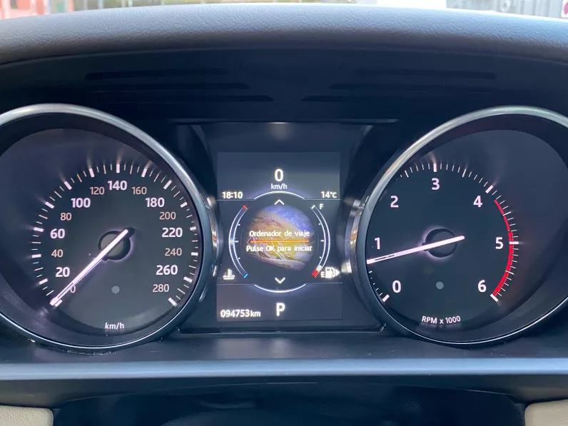 
								LAND ROVER RANGE ROVER SPORT TDV6 HSE full									