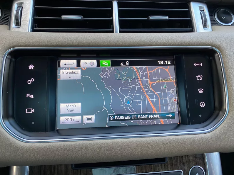 
								LAND ROVER RANGE ROVER SPORT TDV6 HSE full									