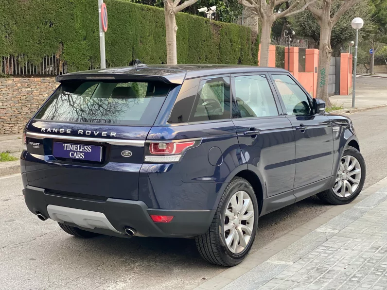 
								LAND ROVER RANGE ROVER SPORT TDV6 HSE full									