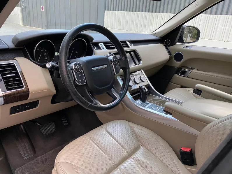 
								LAND ROVER RANGE ROVER SPORT TDV6 HSE full									