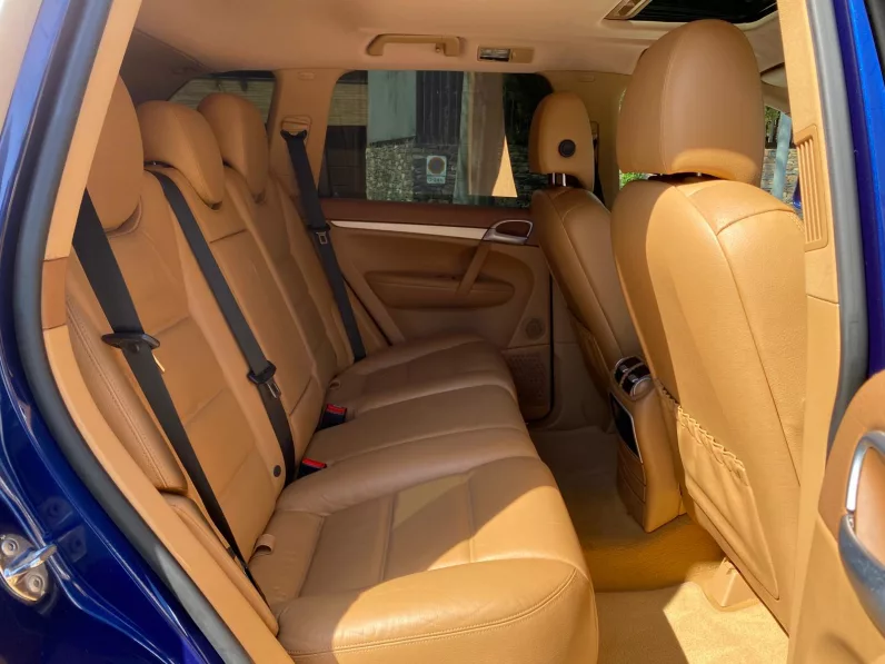 
								PORSCHE CAYENNE S AUT full									