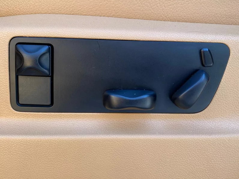 
								PORSCHE CAYENNE S AUT full									